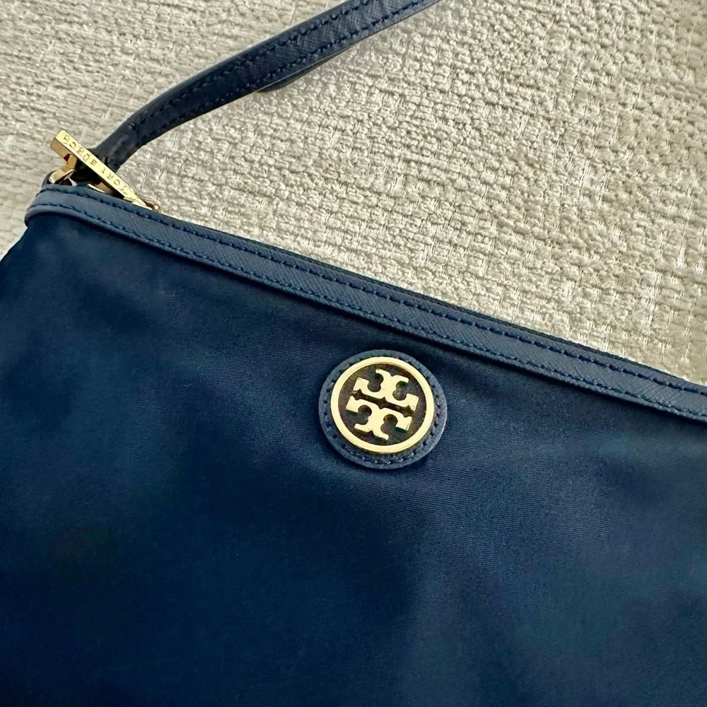 Tory Burch Crossbody Bag - Picture 4 of 5
